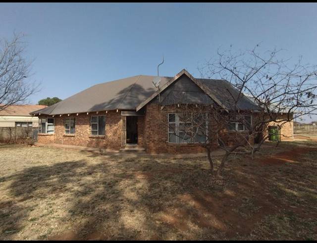 3 BEDROOM HOUSE FOR SALE IN HENLEY-ON-KLIP